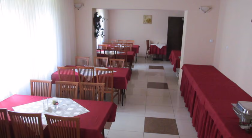 Sala śniadaniowa z bufetem w Arka Kraków